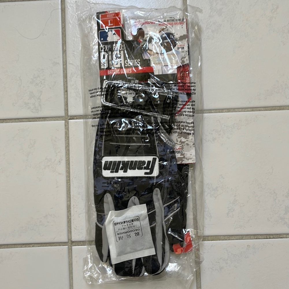 Brand new Franklin baseball batting gloves